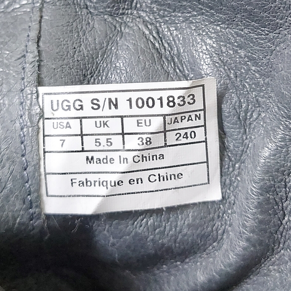 UGG Women Tatum Padded Quilt Buckle Strap Zipup Moto Mid-Calf Boots Size 7 Black - Picture 10 of 13